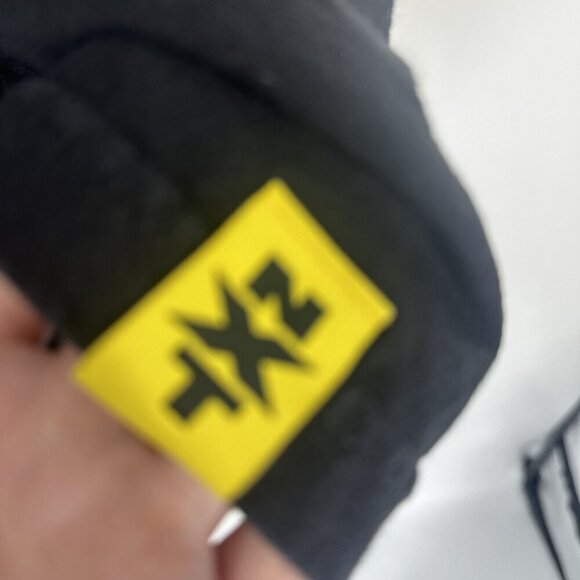 WWE Finn Bálor Club Worldwide Black Graphic T-Shirt Men’s XL Wrestling - Picture 4 of 4